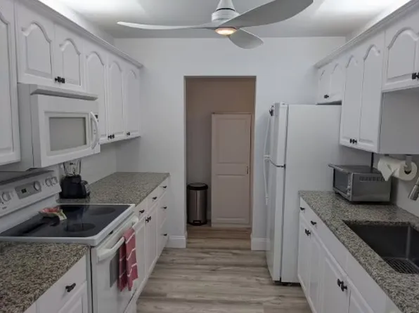 (undisclosed Address), Naples, FL 34108