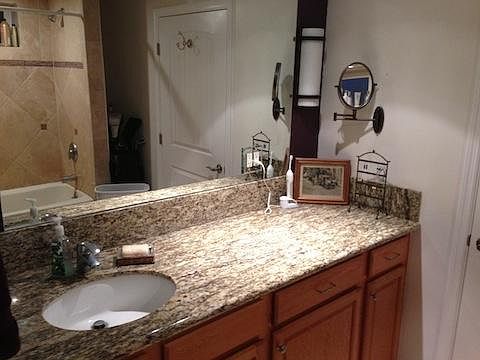 3rd image of 2895 Kenmore Pl
