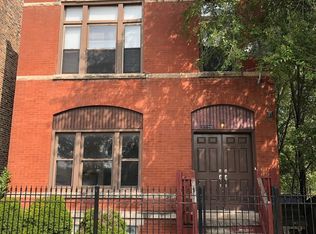 2728 W Gladys Ave, Chicago, IL 60612