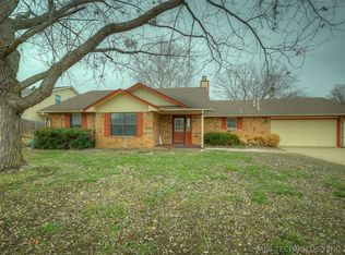 2557 Highwood Dr, Claremore, OK 74017