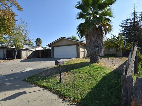 3rd image of 6553 Blanche Dell Dr