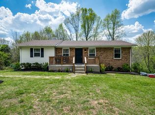 1590 N Pine Hill Rd, Cookeville, TN 38501