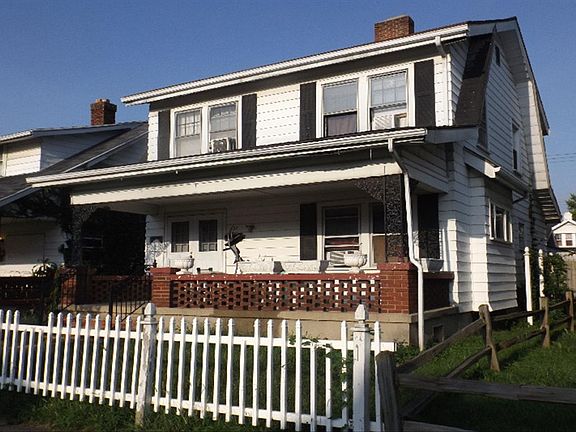 3rd image of 57 S Sperling Ave