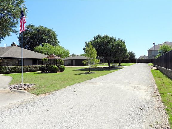 4th image of 3720 Auburn Dr