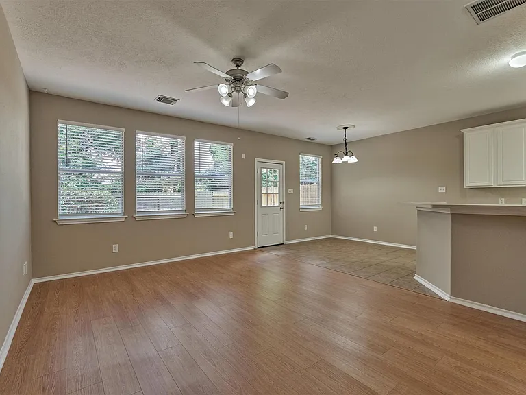 106 E Stedhill Loop — Photo 5