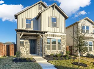 2241 Heather Hills Dr, Fort Worth, TX 76008