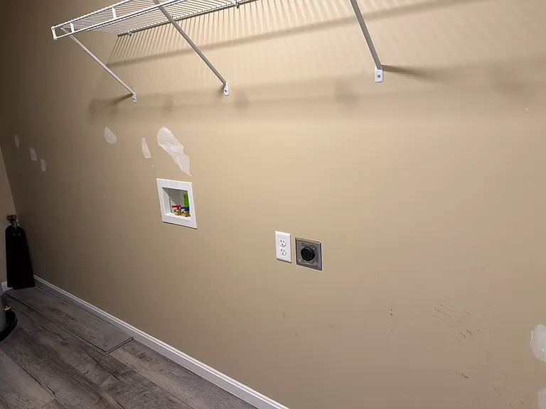 114 Diane Ct — Photo 8