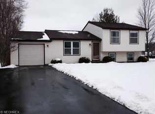 720 Oberlin Pl, Youngstown, OH 44515