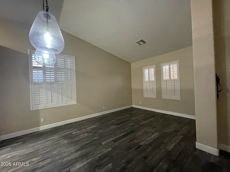 5168 W Morten Ave — Photo 3