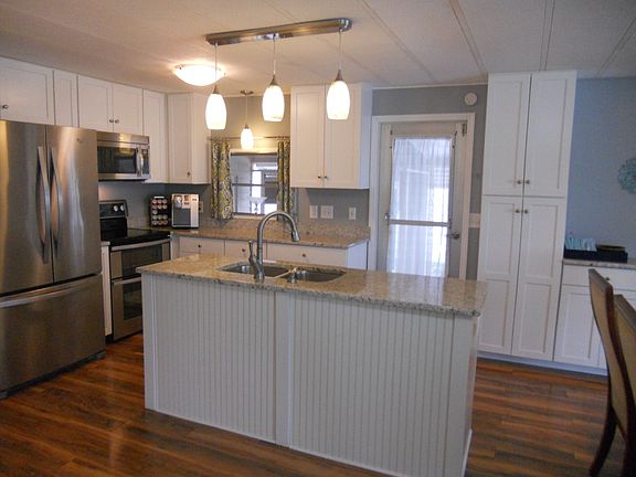 4th image of 640 Lily Of The Valley Dr