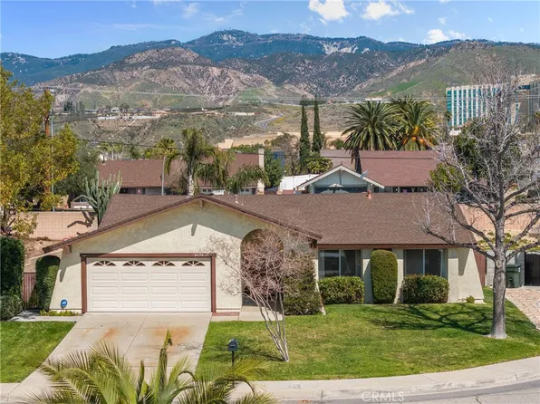 2636 E 29th St, Highland, CA 92346