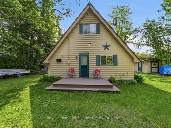 1062 Price Rd, Central Frontenac, ON K0H 1B0