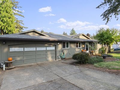 11475 S Finnegans Way, Oregon City, OR, 97045