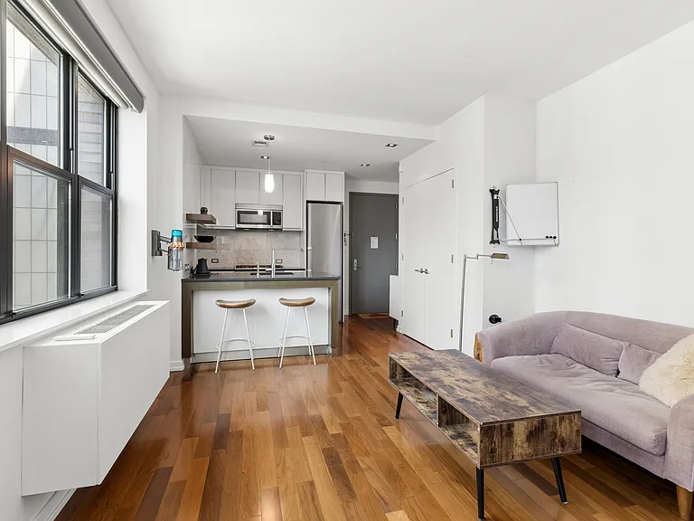 58 Metropolitan Ave #5A — Photo 3