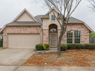 5800 Meadowglen Dr, Argyle, TX 76226