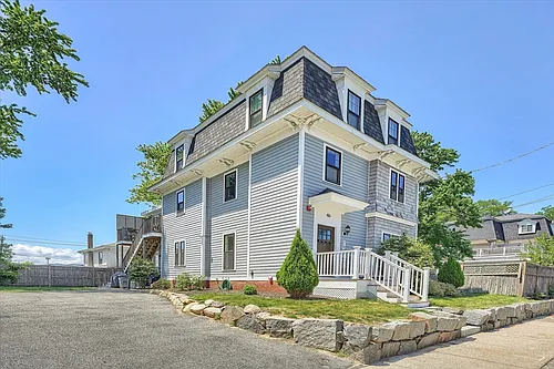 46 Port Norfolk St #1 Photo 1