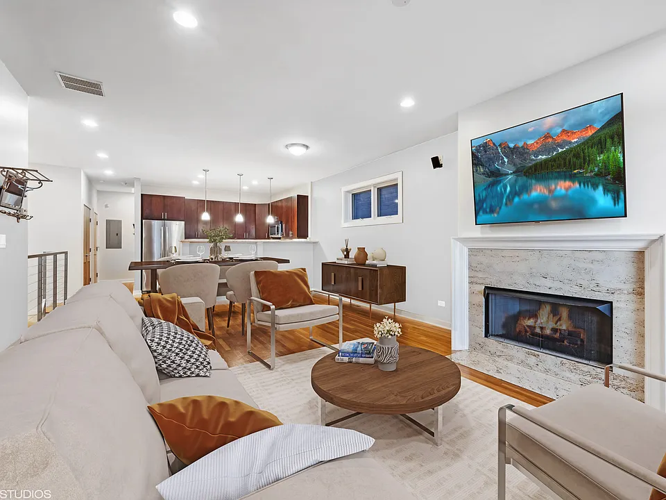 Living/Dining Room