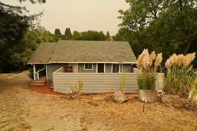 2nd image of 3535 Glen Canyon Rd