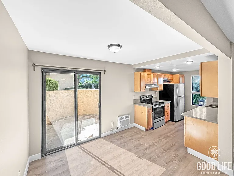 7320 Park Ridge Blvd #114 — Photo 6