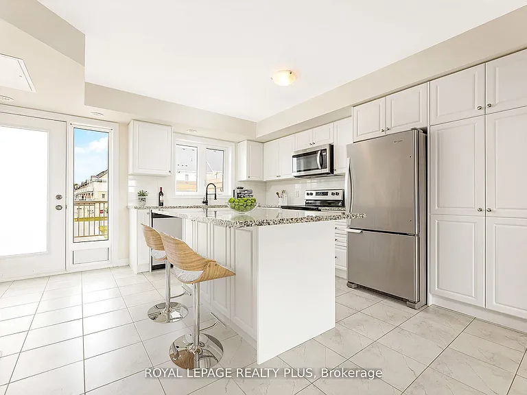 120 Watson Pkwy N #1 — Photo 11