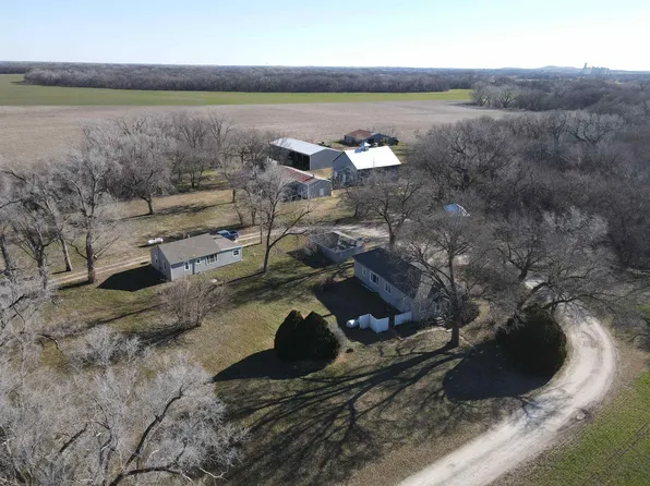 2314-2338 E Old Highway 40, New Cambria, KS 67470