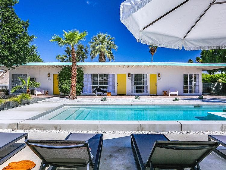 Bright clear skies at Mountain View Palm Springs