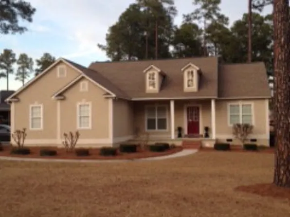 27 Gleneagle Dr, Tifton, GA 31793