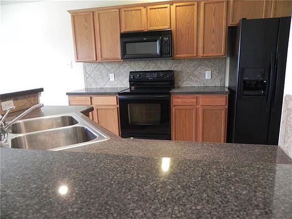 4th image of 9804 George Washington Dr