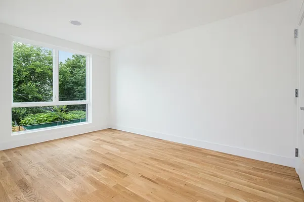 Rented by Real Team Brokerage | media 80