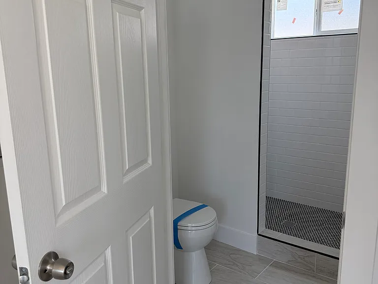 1204 S Spruce St — Photo 10