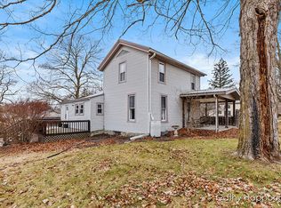 147 S Elizabeth St, Lyons, MI 48851