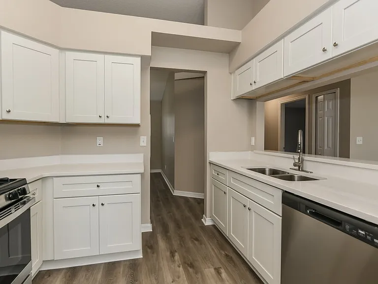 13137 Moonflower Ct — Photo 8