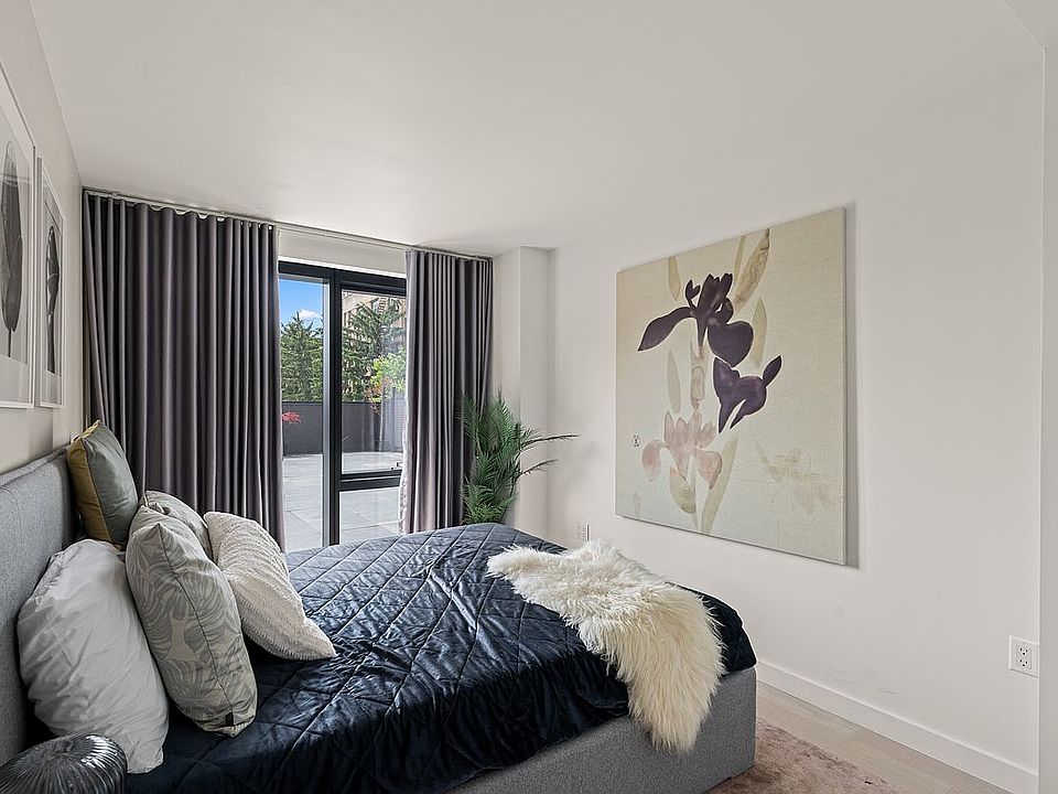 1st image of 144-49 Northern Blvd #405