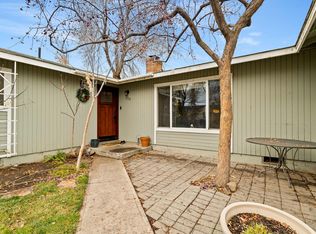 533 NW 7th St, Redmond, OR 97756