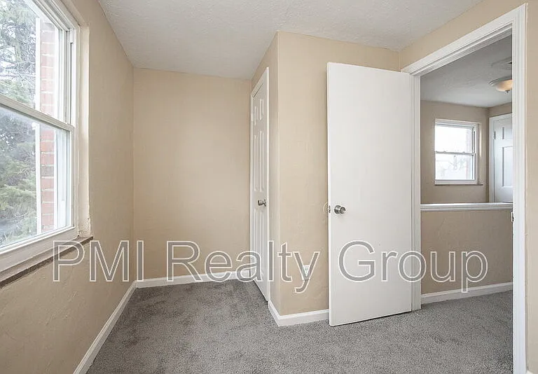 645 Babbitt Rd — Photo 9