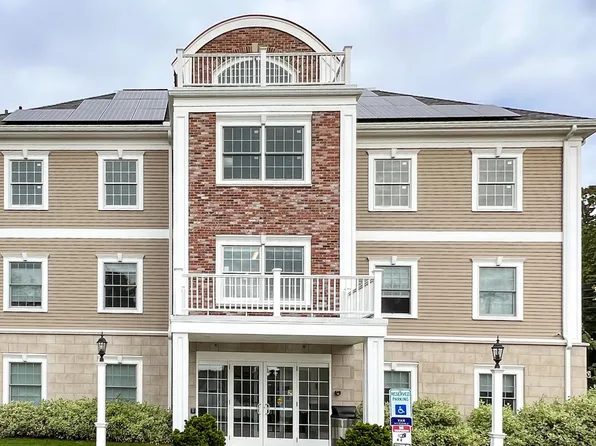 131 Cambridge St #A, Burlington, MA 01803