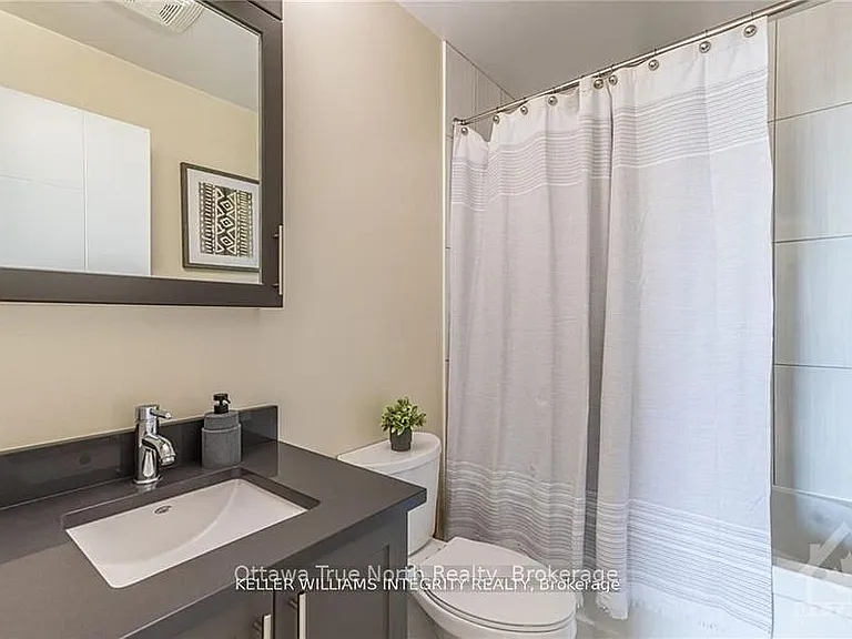 40 Nepean St #2201 — Photo 12