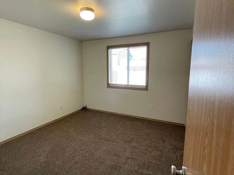 1900 Leanne Ave — Photo 20