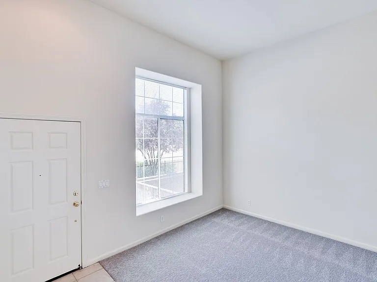 3013 Goodacre Ct — Photo 5