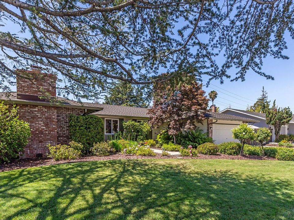 1st image of 20356 Williamsburg Ln