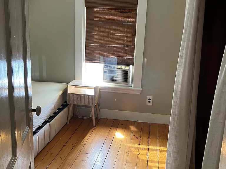 Bedroom 3, 3rd floor