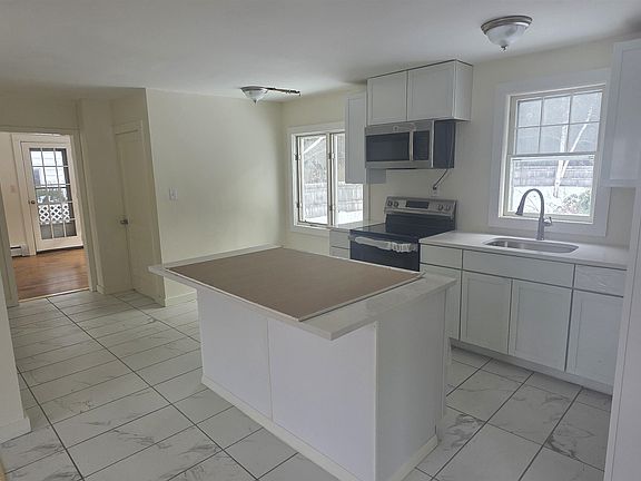 3rd image of 40 Goyette Avenue