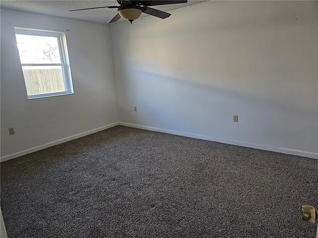 2 bed, 1.0 bath, 1071 sqft, $1,275 — Photo 3