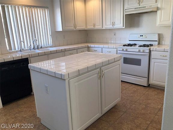 5th image of 1452 Echo Falls Ave