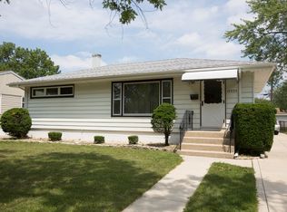 17235 Roy St, Lansing, IL 60438