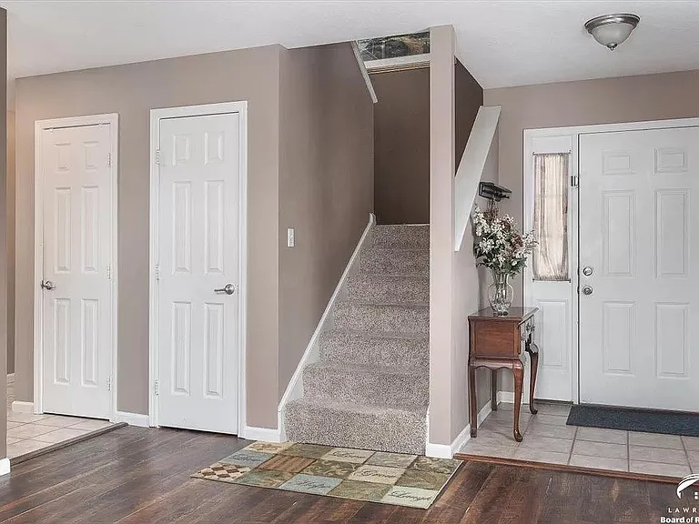 3511 Fieldstone Ct — Photo 3