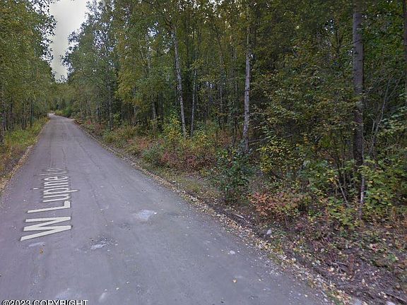3rd image of 5235 W Lupine Ln