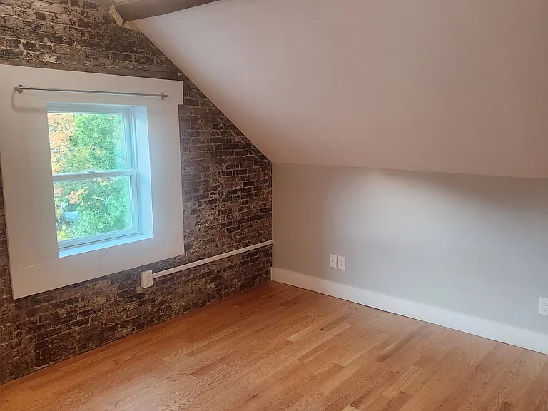 72 Main St #8 — Photo 11