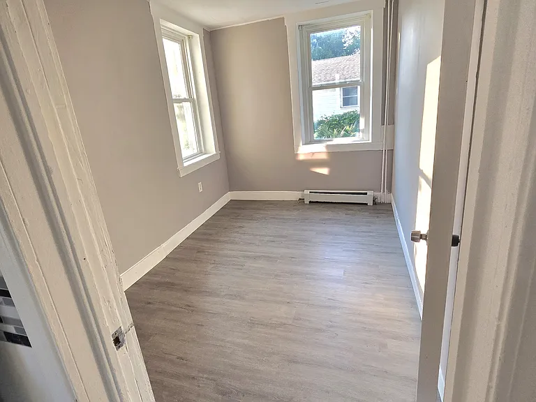 139 Fairfax St — Photo 7