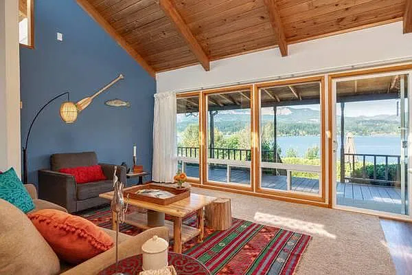 NE Riverview Dr, Cascade Locks — Photo 4
